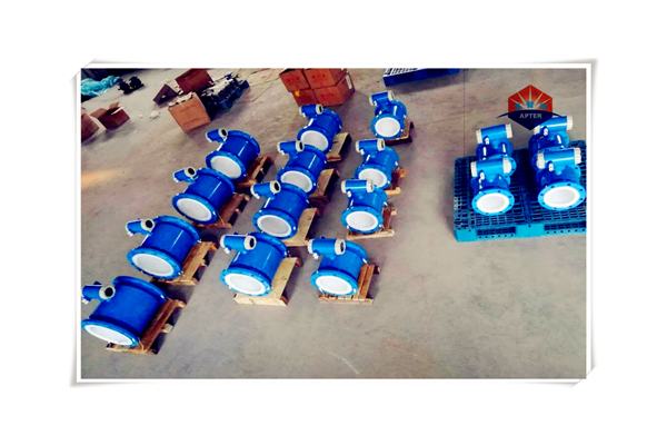 聚四氟內襯一體式智能電磁流量計